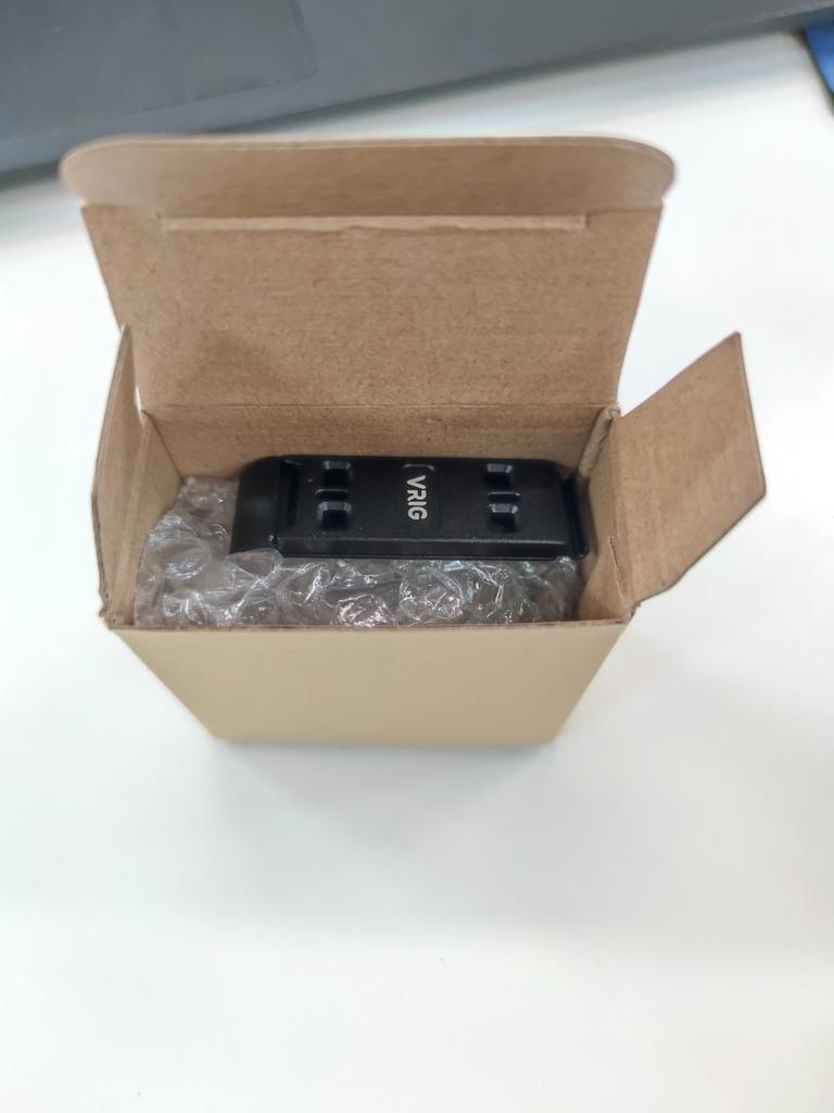 Крышка аккумуляторного отсека спортивной камеры VRIG AC-26 для вертикального монтажа Съемная крышка аккумуляторного отсека Боковая дверца