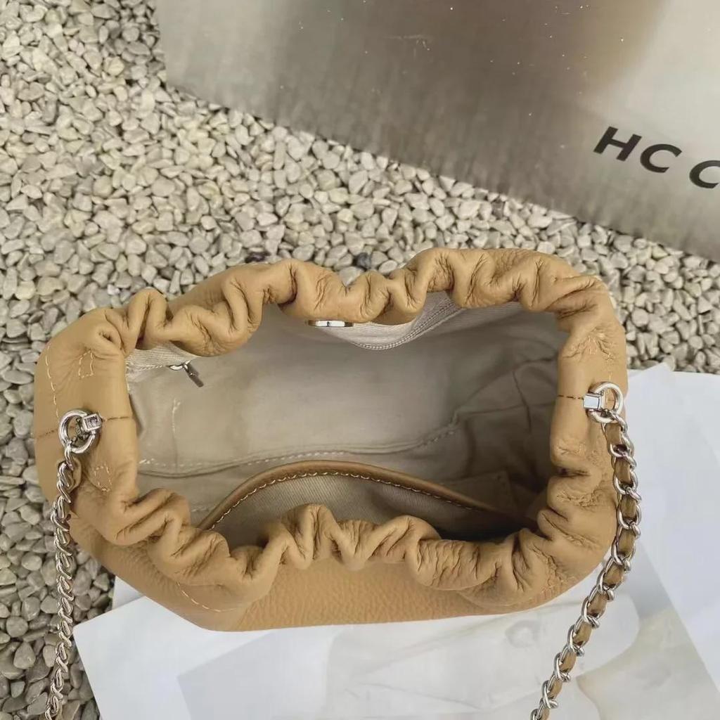 2024 Модная плиссированная кожаная сумка Cloud с золотой цепочкой – женская маленькая квадратная сумка-мессенджер через плечо