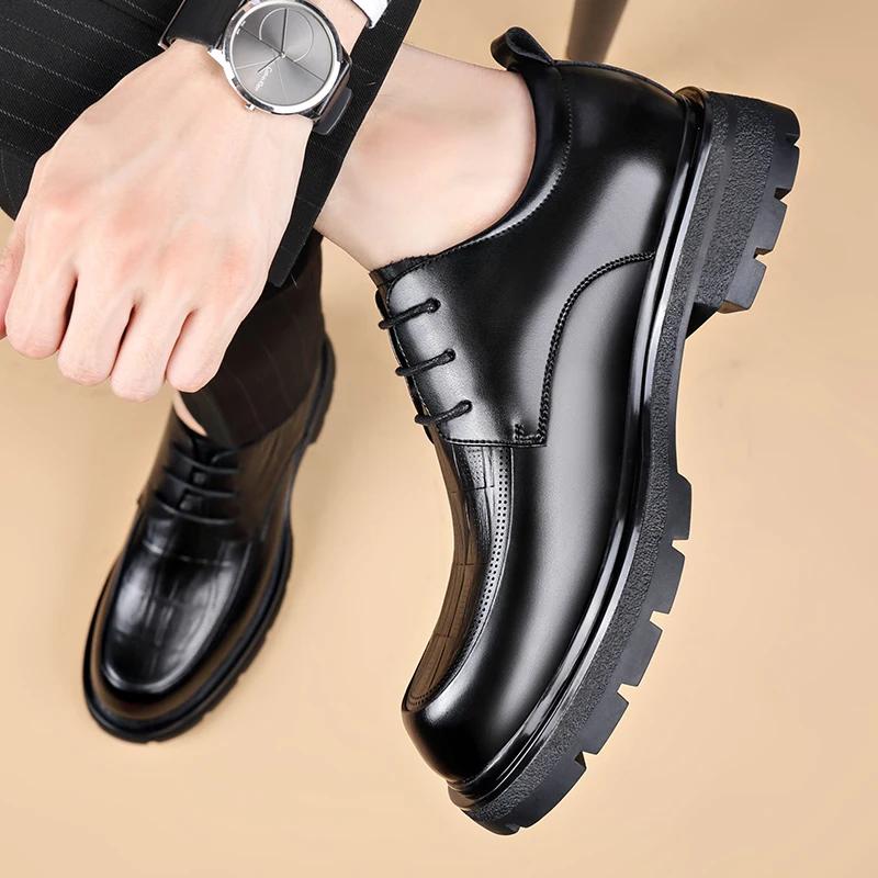 Мужские туфли с толстой подошвой Модные остроносые мужские туфли Business Casual Фирменные кожаные туфли для ходьбы Шнуровка Мужская обувь