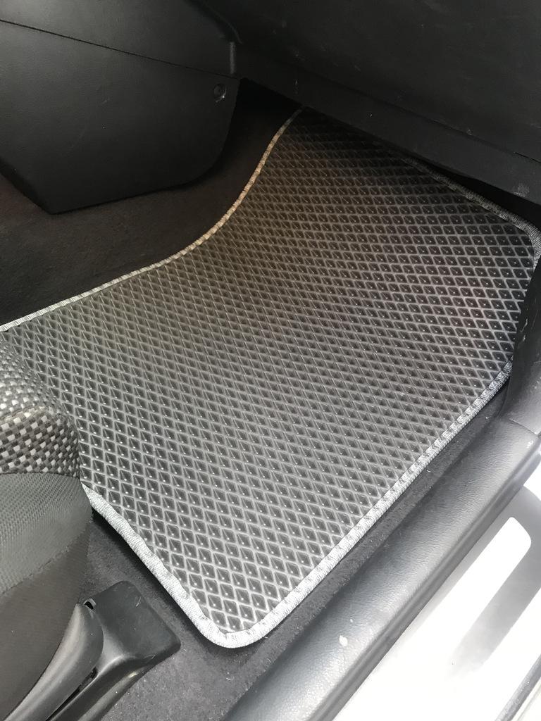 Коврики EVA (черные) для Toyota Corolla Verso 2004-2009 гг