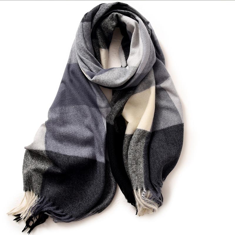 Striped Plaid Shawl Elegant Socialite Style Autumn and Winter Warm Scarf for Women High End Feeling 2025 Fashionable Women Scarf
