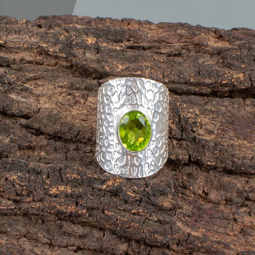Зеленый Перидот Драгоценный камень 925 Стерлинговое серебро Ювелирные изделия Ручной работы Кольцо обещания для нее RR-17-10