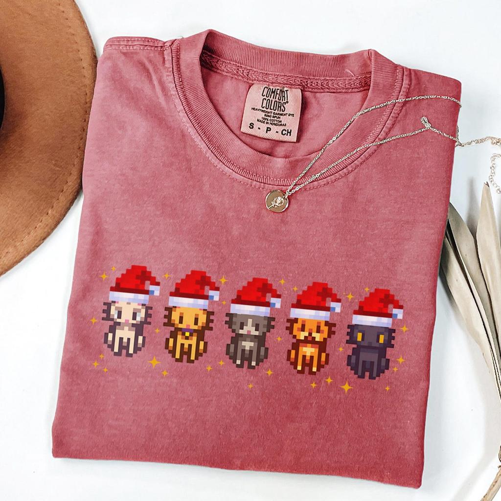 Stardew Cats Christmas Shirt, Comfort Colors Stardew Valley Pixel Art T-Shirt, Star Dew Videogame Holiday Tee Pixelated Gamer Girl XMas Gift