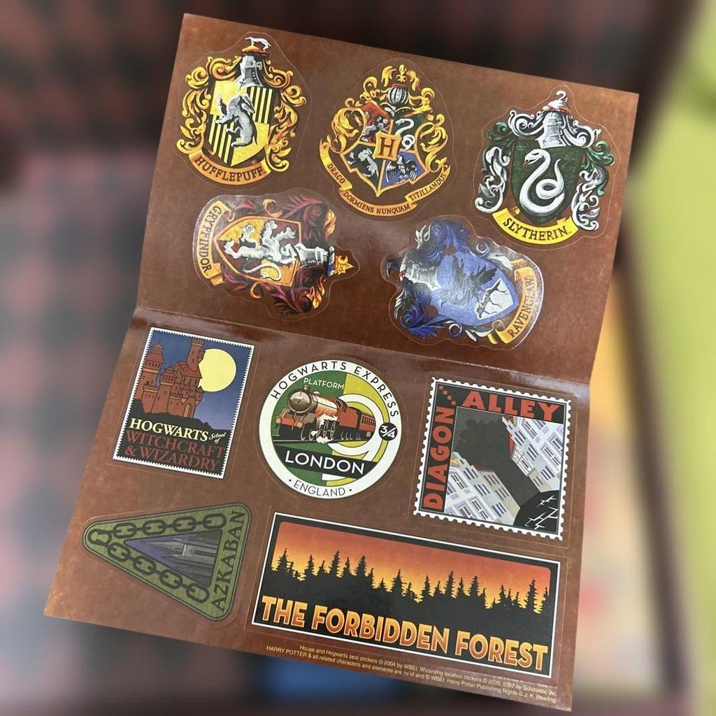 [Б/У] Гарри Поттер полный комплект в специальной коробке (в форме ствола)