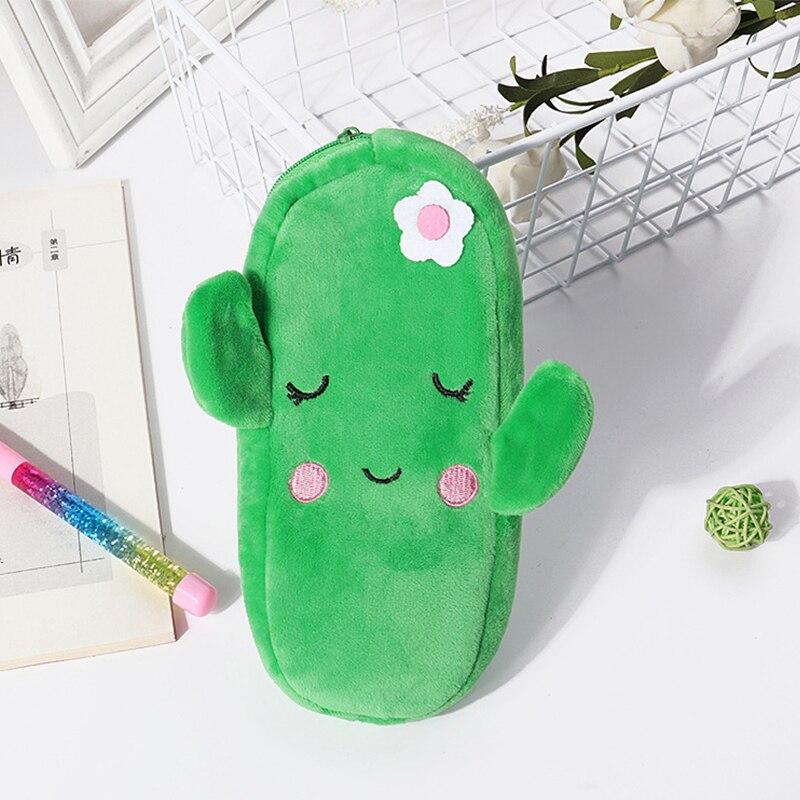 Плюшевый пенал с мультяшным персонажем для детей - Мягкий и милый дизайн с застежкой-молнией