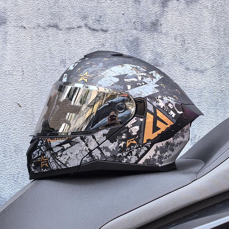 Motorcycle Helmet Men's and Women's Face-off Helmet Summer Locomotive Full Helmet Universal Safety In All Seasons