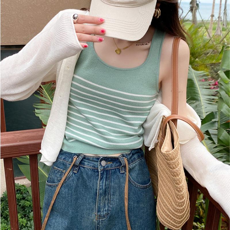 Трикотажный женский жакет с бретелькой через шею, французский полосатый топ, маленький костюм с безрукавкой и квадратным воротником