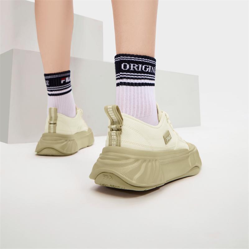 Fila Fosso Fashion Минималистичный Колледжский Стиль Прочные Низкие Кеды Женские кроссовки Молочно-Белый F12W432308FGD