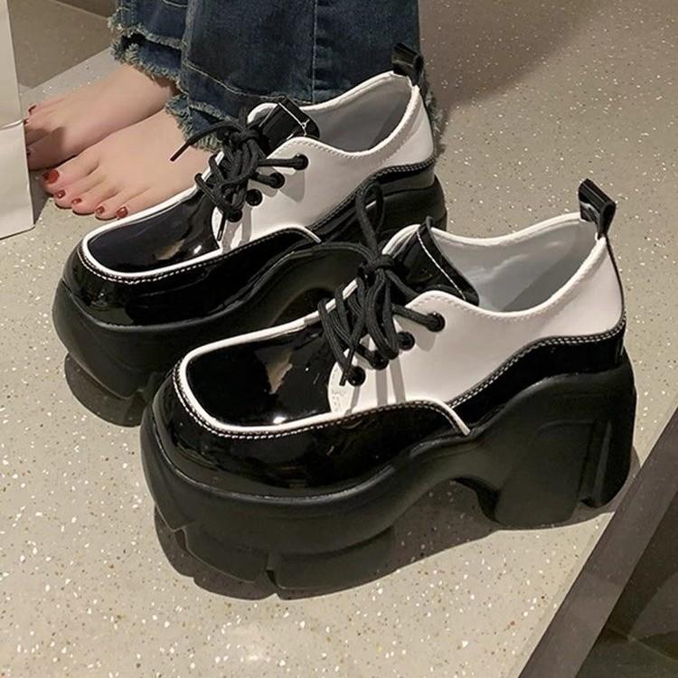 Осень и зима новая женская обувь платформа увеличение мартинсы средняя труба удобные красивые шнуровка одинарная обувь женские ботинки