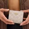 Coach Кошелек на кнопке Кошелек из покрытого холста Женский Песочный
