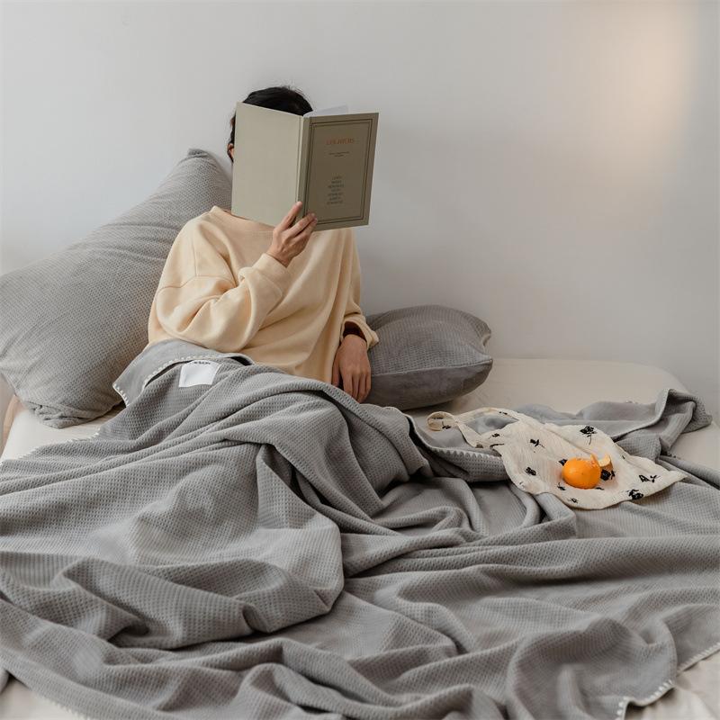 Новое утолщенное вафельное одеяло, двухслойное композитное молочное флисовое однотонное многофункциональное одеяло