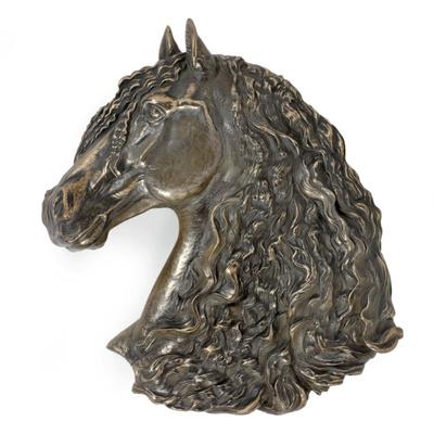 Bay Horse - эксклюзивная статуя лошади на стену, роскошный дизайн интерьера, уникальный тираж статуэток от бренда
