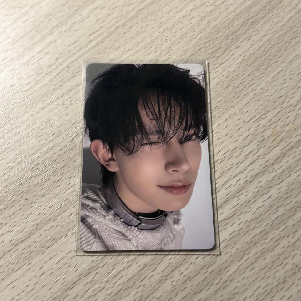 [USED] Enhypen Heeseung Beijing Pop-Up YZY Trading Cards