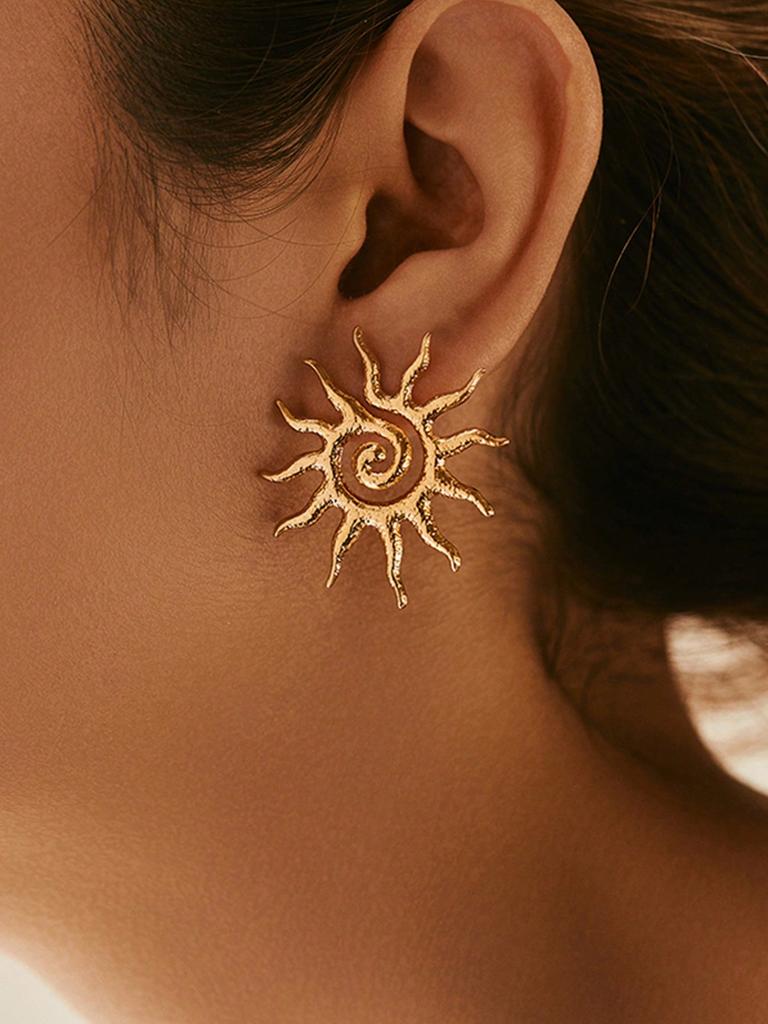 1 пара серег-колец из нержавеющей стали с резьбой 'Солнечное сияние', винтажные, с водонепроницаемым покрытием из 18-каратного золота, не выцветающие, в виде подсолнухов, для женщин