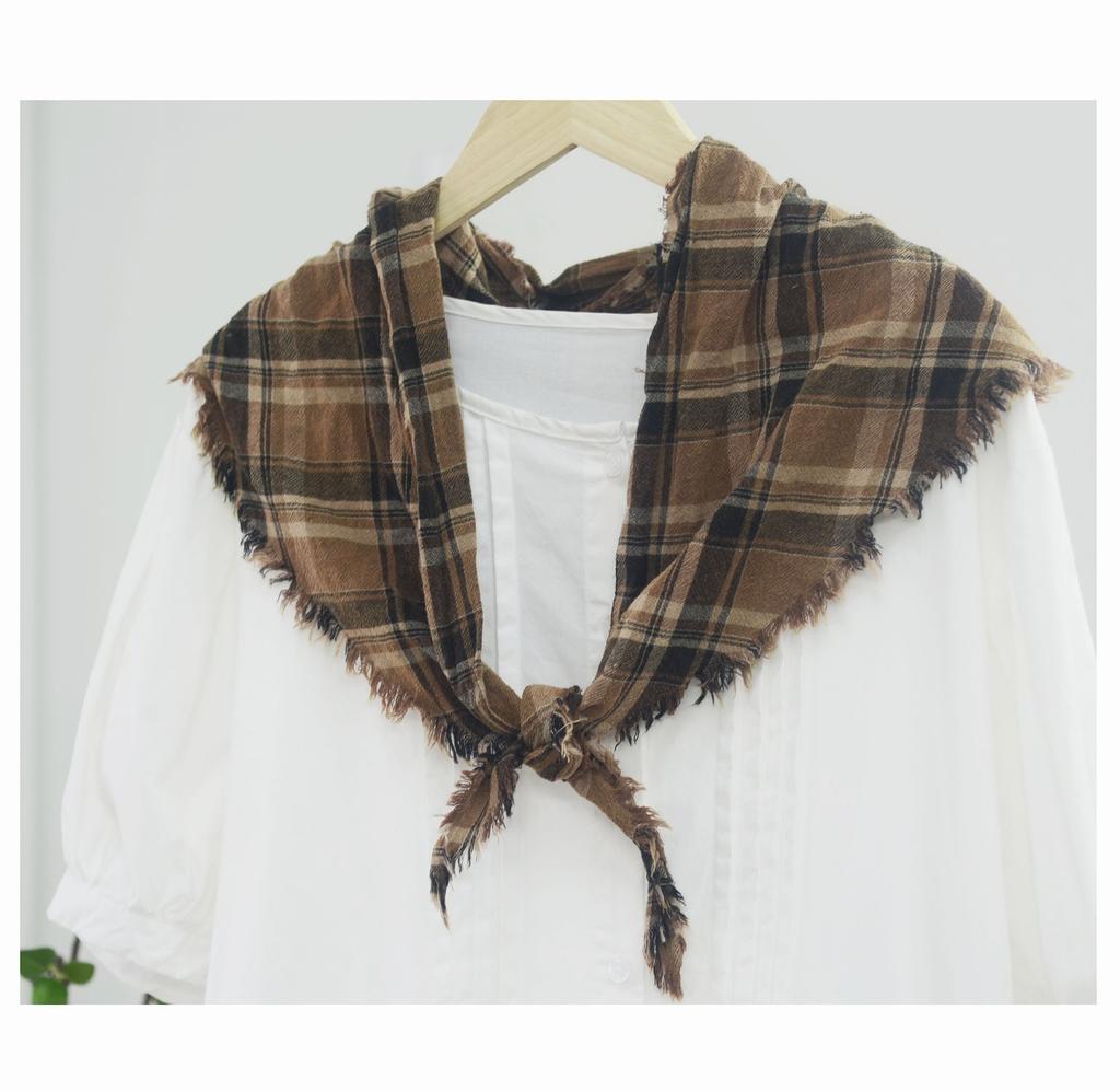 Johnature Floral Shape Triangle Autumn Winter Retro Distressed Decorative Scarves