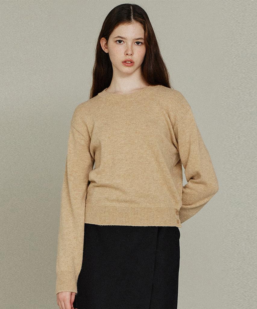 ITOV SEOUL Slit Button Round Knit Be