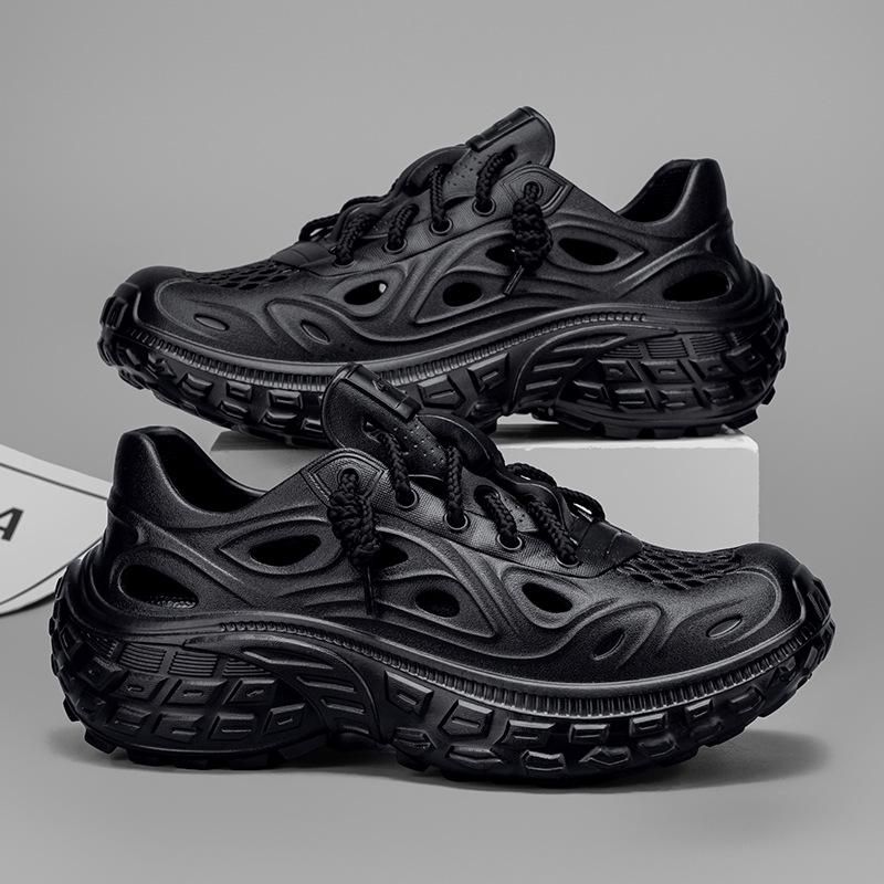 Men's Summer Outdoor Thick-Soled Non-Slip Heel-Covering Sandals with Unique Cushioning Feel