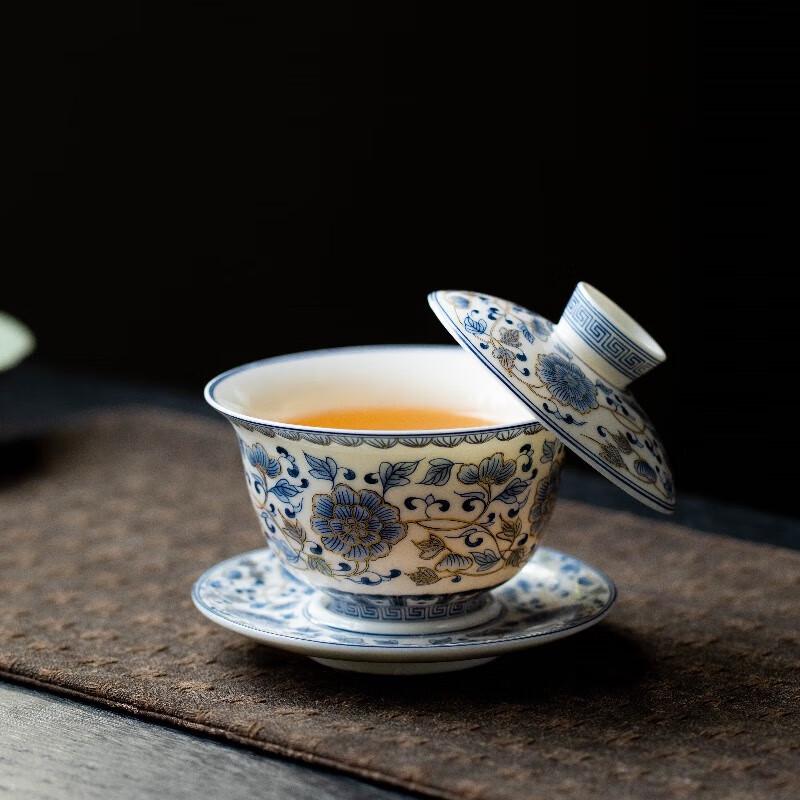 Simeitang Dehua White Porcelain Hoverable Gaiwan