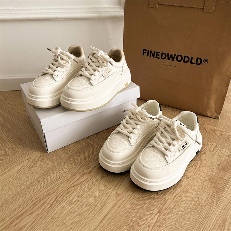 Студенческие белые туфли на платформе для женщин 2025 года, новые весенние и осенние модные универсальные легкие туфли для увеличения роста, спортивные туфли для сноуборда