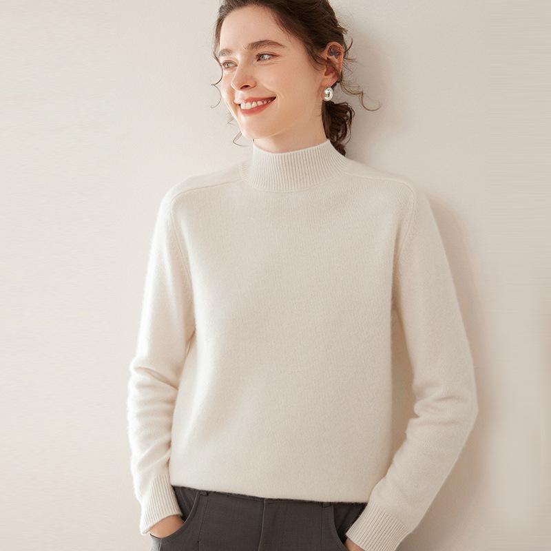 Women's Soft Cashmere Turtleneck Sweater - Solid Color, Loose Fit, Slimming Design for Autumn & Winter