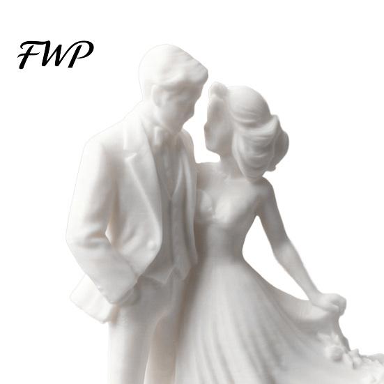 Heartfelt Wedding Gift Romantic Couple Figurine 3D Printed Lover Statue with Bridegroom Suit And Living Room Ornament Bride Dress Anniversary