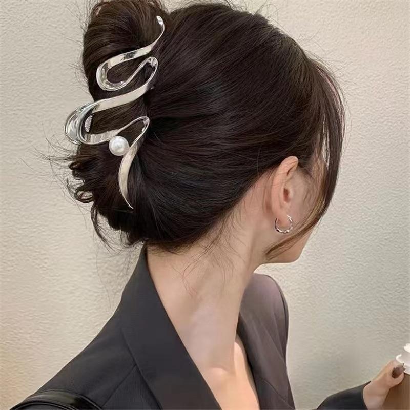 2023 New Metal Hair Claw Clip Korean Geometric Moon Star Hair Crab Clips Hairpins For Women Hair Jewelry Accessories Headwear