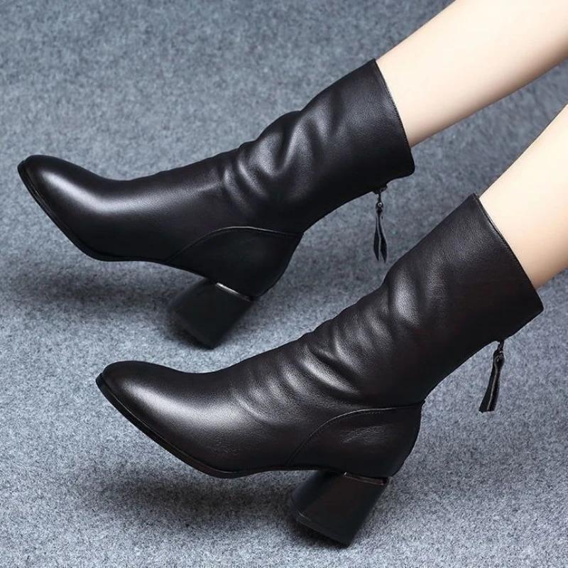Fashion Leather Middle Heel Mid Calf Shoes Woman Winter 2025 Novelty Trend Demi-season Chic and Elegant Sale Half High Boots for Women