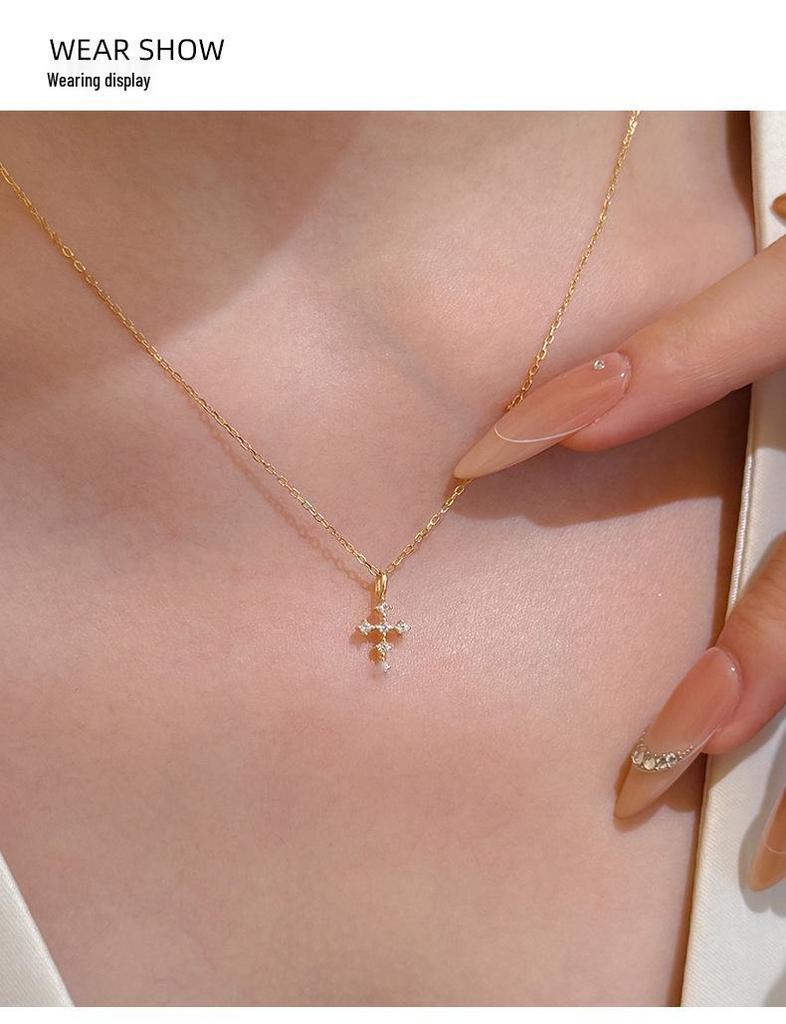 925 Sterling Silver Cross Choker Necklace with Diamonds for Women – High-End, Trendy, Versatile, and Stylish.