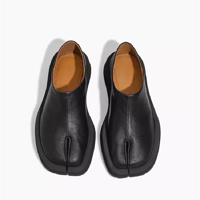 New Split Toe Flats Women Slip-On Casual Shoes Women Fashion Mary Janes Shoes Pig Hoof Shoes Woman Loafers Chaussure Femme