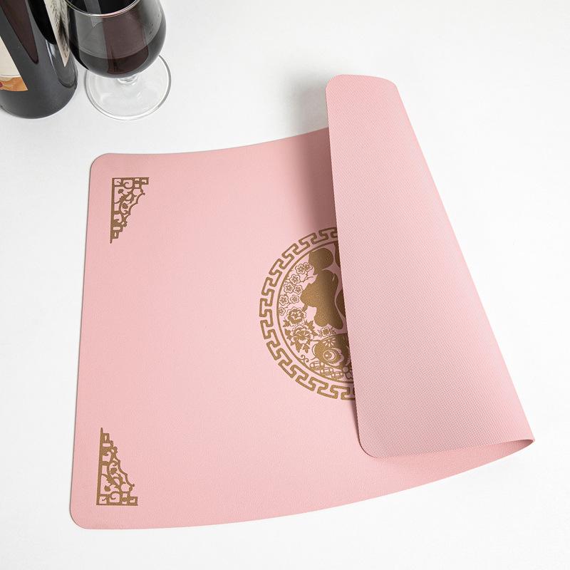 Веерообразные кожаные салфетки под приборы в скандинавском стиле — водонепроницаемые и изолированные салфетки под приборы для обеденного стола.