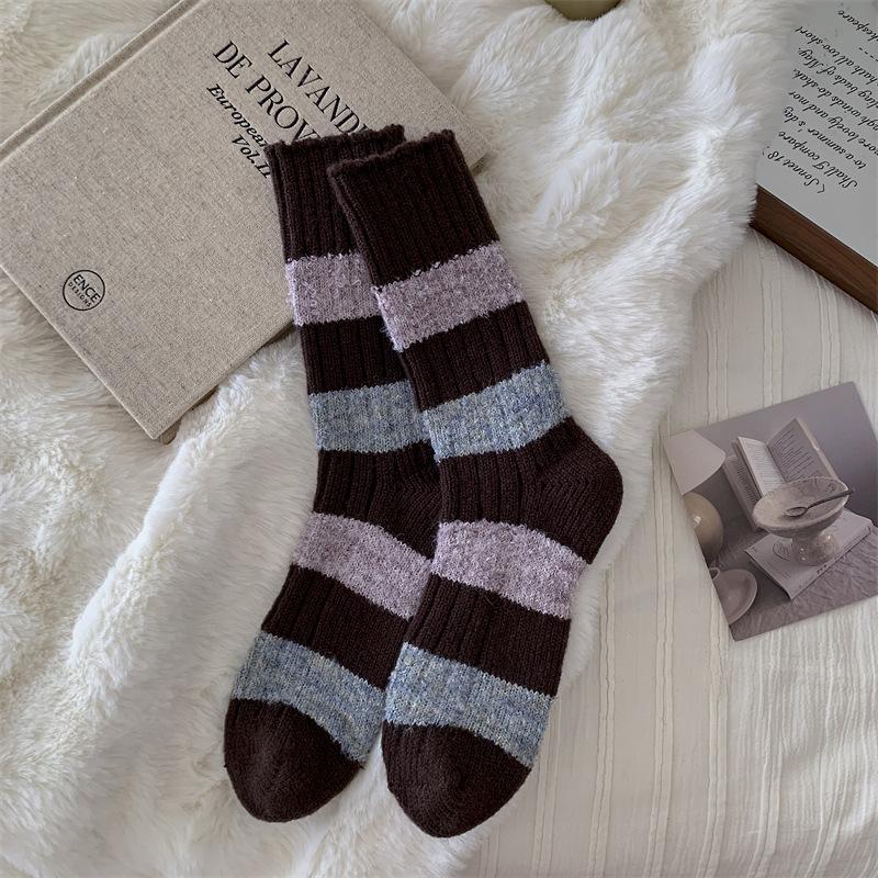 Женские осенне-зимние утолщенные теплые полосатые шерстяные длинные носки-гольфы контрастных цветов