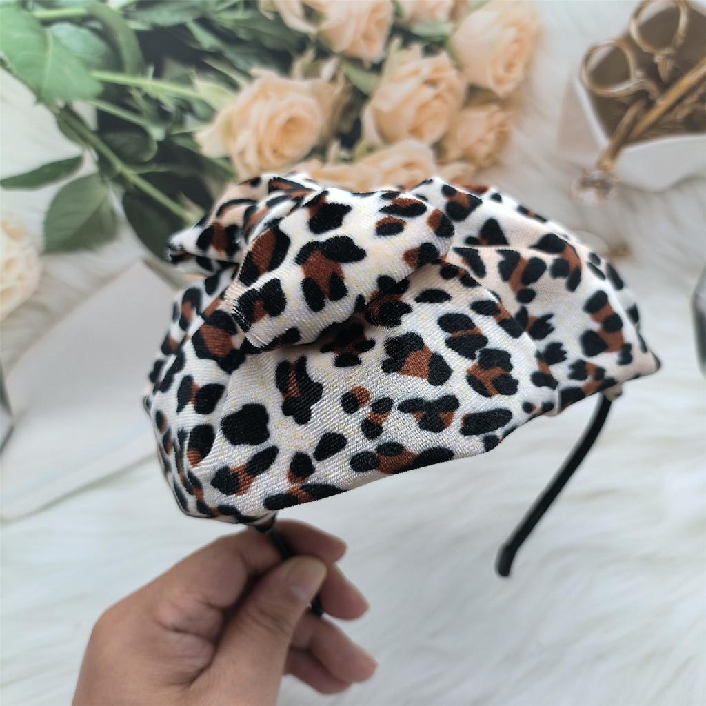 Bowknot Hairhoop Half Caps for Women Elegant Leopard Pattern Headband Nonslip Sweet Fascinator Hairband for Formal Dress