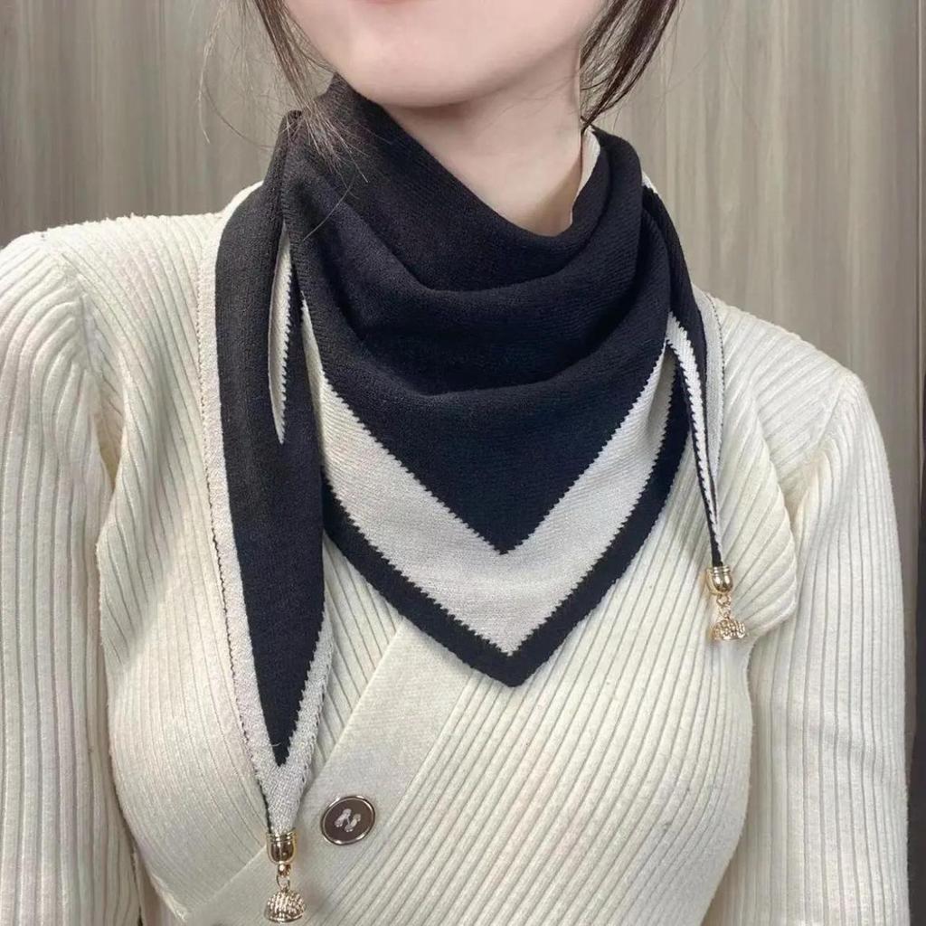 Milan's Two-tone Knitted Triangle Scarf with Decorative Ends