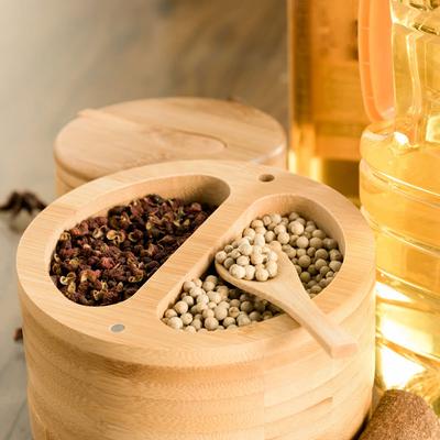 Бамбуковый контейнер для соли с крышкой и ложкой, держатель для погреба, миска, кухонные принадлежности, банка для специй и приправ