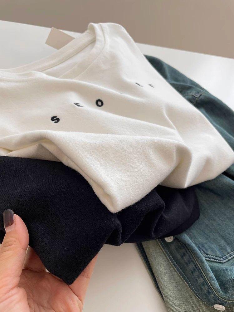 Женская модная футболка с вышивкой и короткими рукавами - Матовая, приталенного кроя, однотонная футболка с круглым вырезом для осени