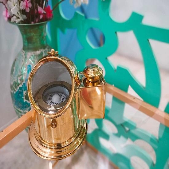 Шлем Binnacus с карданным креплением, компас, блестящая латунь