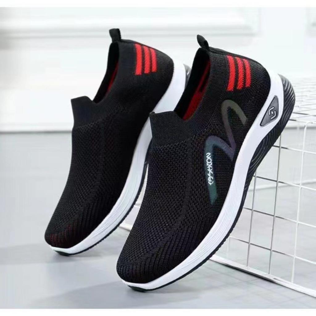 2025 New Style Shoes Casual Men Shoes Soft Sole Breathable Fashionable Light Slipper Women Shoes Single-layer Shoes
