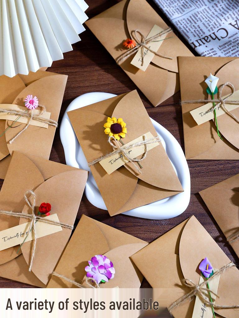 Handcrafted Retro Kraft Dried Flower Greeting Card for Birthdays & Father's Day
