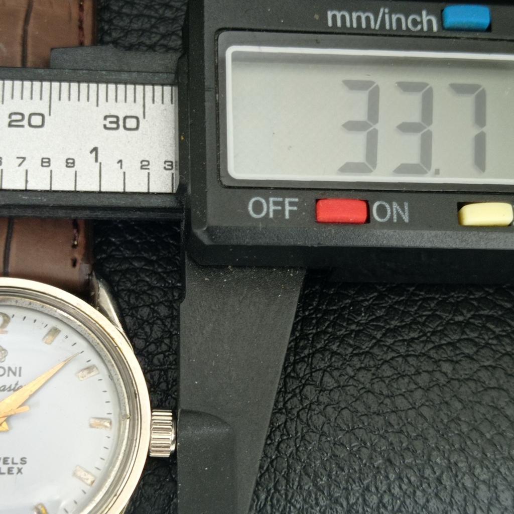 ВИНТАЖНЫЕ ШВЕЙЦАРСКИЕ МУЖСКИЕ СЕРЫЕ ЧАСЫ TITONI AIRMASTER TITOFLEX С РУЧНЫМ ЗАВОДОМ a703202-1
