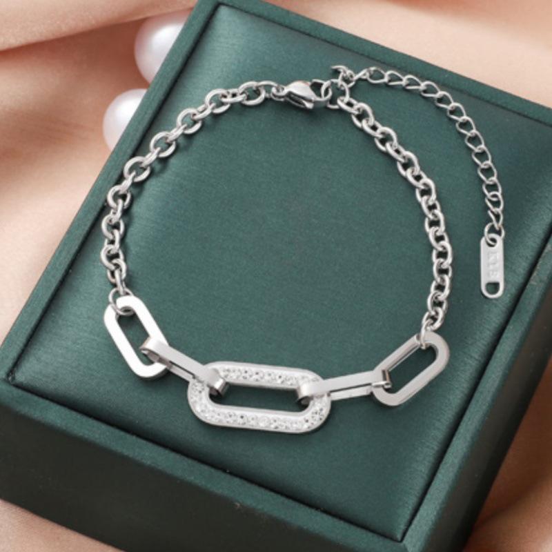 Корейский браслет женской моды из титановой стали Дун Дэмун - Нержавеющий, Высококлассный, Дизайн через границу.