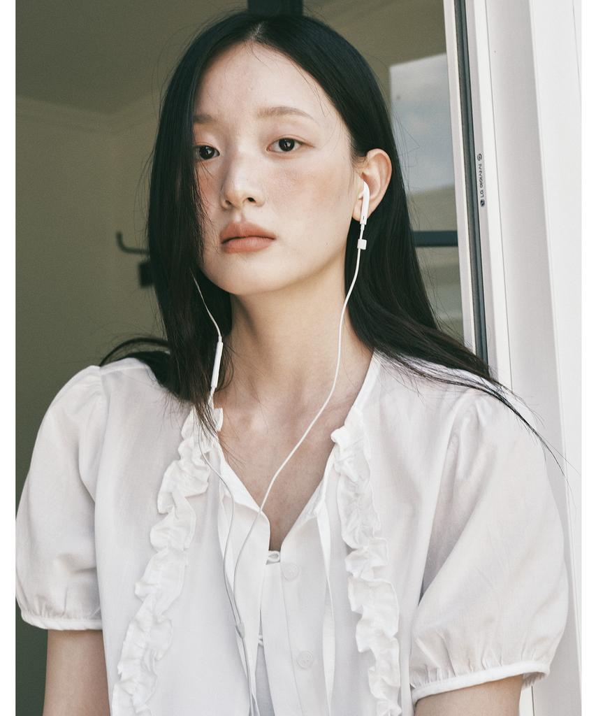 ROIROI Frill Ribbon Short Sleeve Blouse - White
