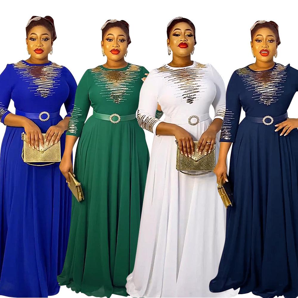 Женское платье больших размеров с высокой талией и круглым вырезом с бриллиантами на осень и зиму