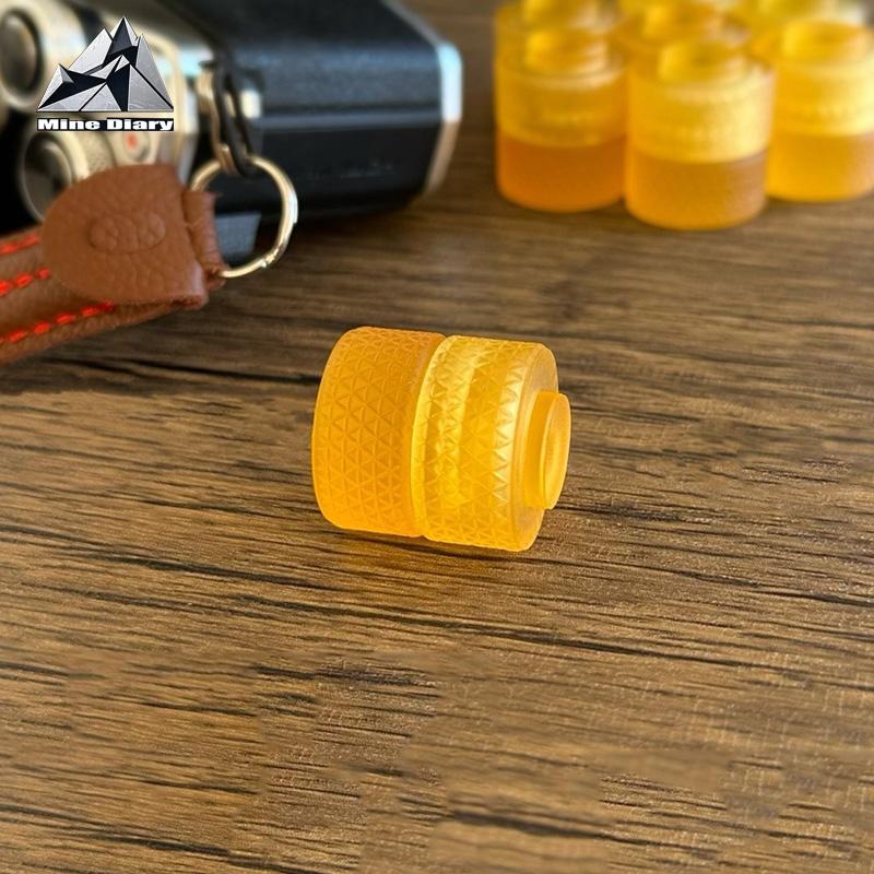Mini Magnetic E Fingertip Gyroscope Plastic Fingertip Toy Stress Relieving Toy Office Desk Relieve Anxiety and Relaxation Tool