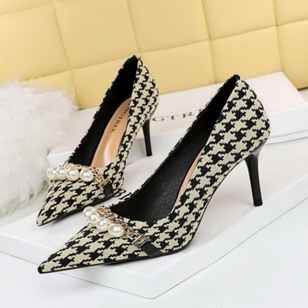 European and American Thin Heel Shallow Mouth Pointed Cloth Plaid Thousand Bird Check Metal Chain Pearl High Heel Shoes