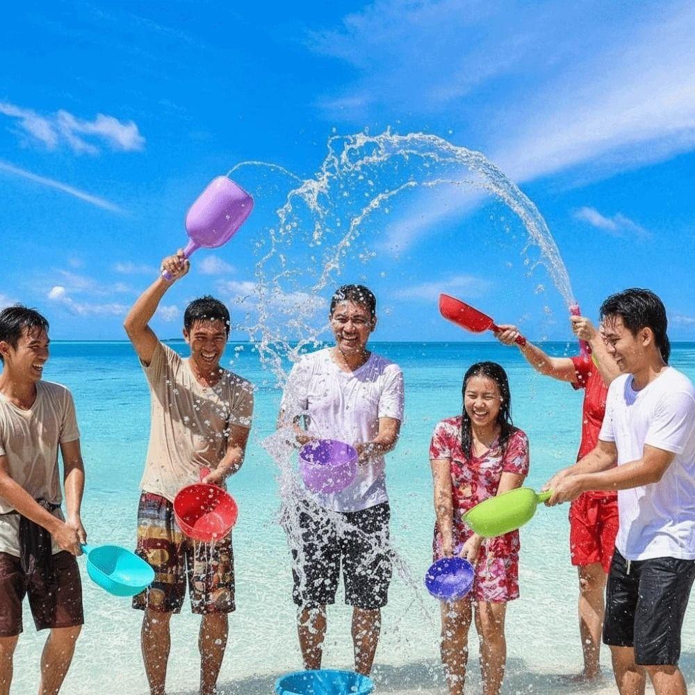 Large Water Scoop Solid Color Water Dipper Convenient Bath Scoop Travel
