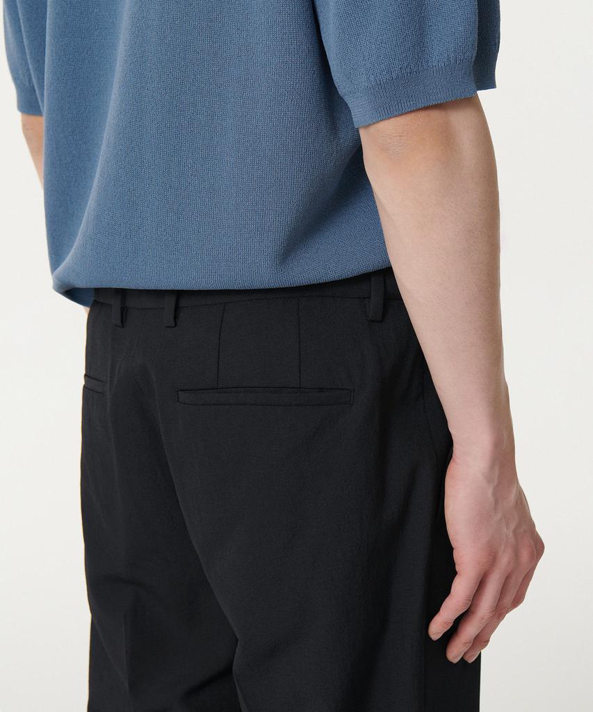 MUSINSA STANDARD Cool Touch Semi-Wide Hidden Banding Slacks [Black]