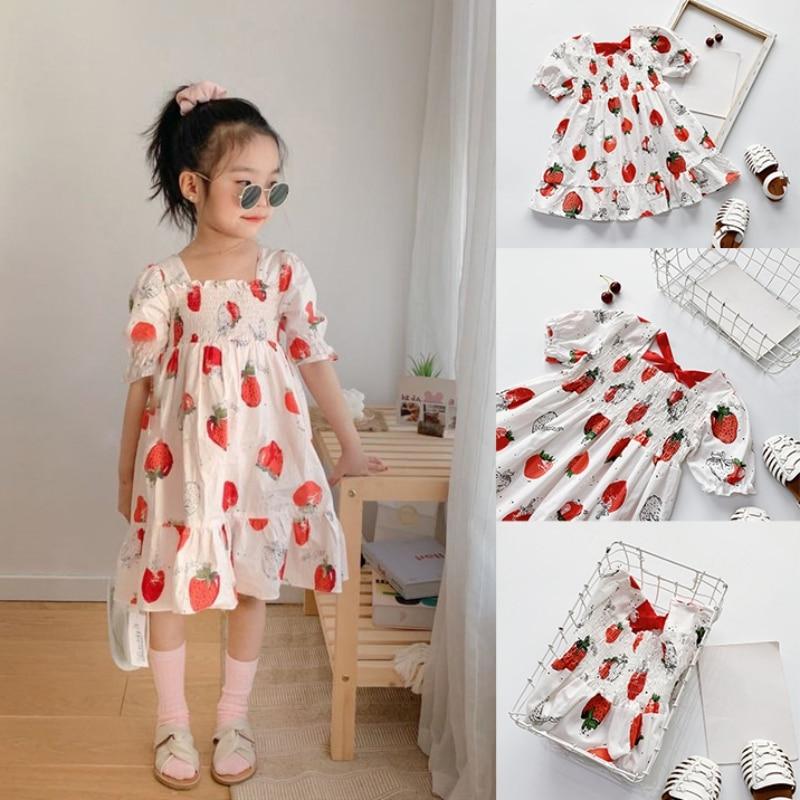Клубничное сладкое платье с пышными рукавами и бантом для девочек