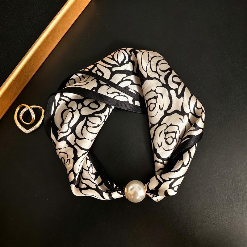 Silk Magnetic Buckle Scarf: Luxurious, Versatile Mulberry Silk for Women's Spring/Summer Neck Protection