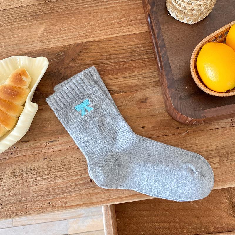 Maillard Socks Mid-Tube Socks Cotton Socks Warm Bow Embroidery Spring And Autumn Thickened Stacking Stockings