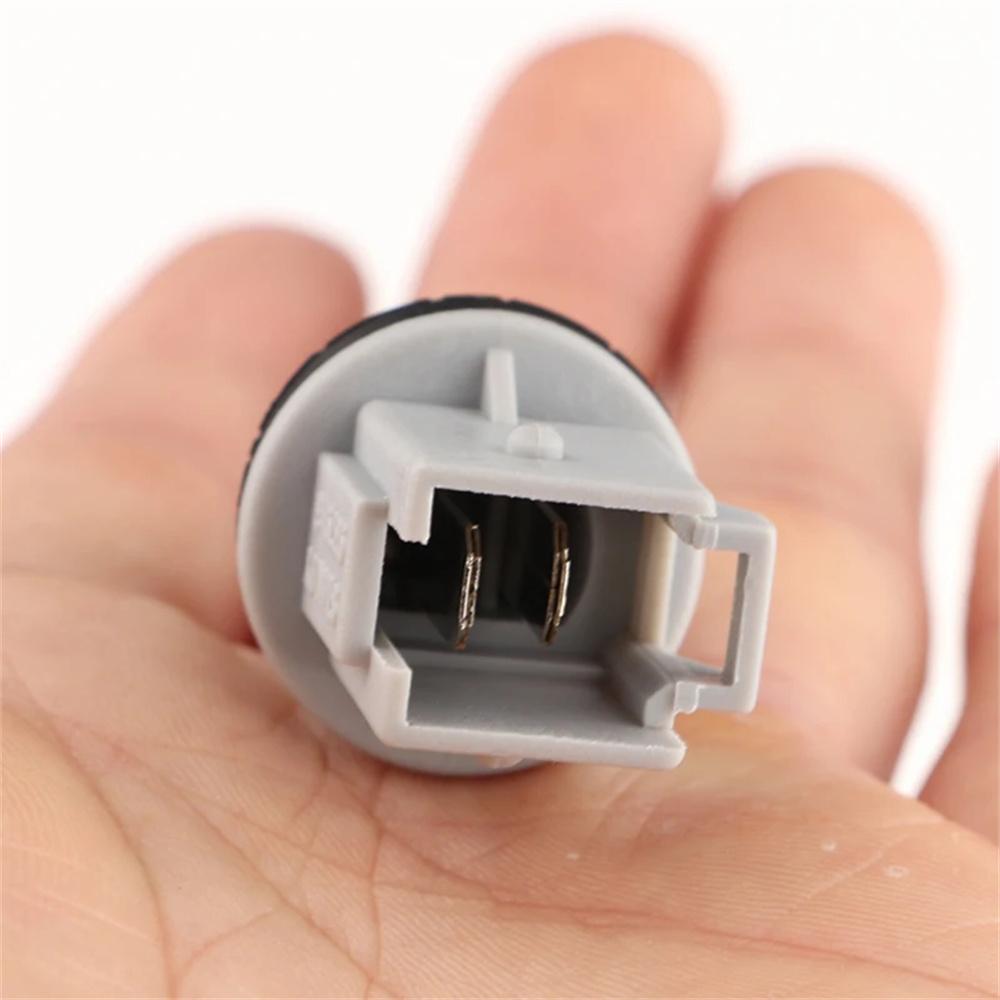 2Pcs T10 T15 Light Bulb Base Socket Fit For Honda Mitsubishi Suzuki Lamp Holder